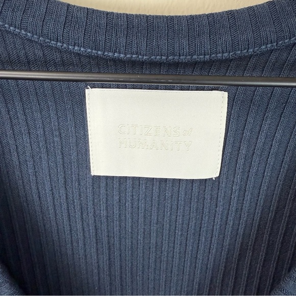 Citizens of Humanity Navy Ribbed V-Neck 3/4 Sleeve Henley Top | Size Large - Picture 3 of 11